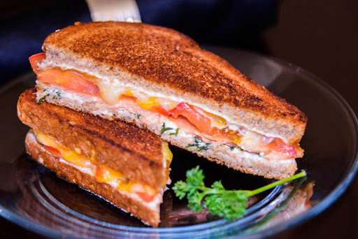 :6Salamone sandwich